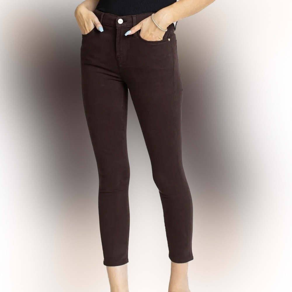 Super flattering Frame Le Skinny Crop